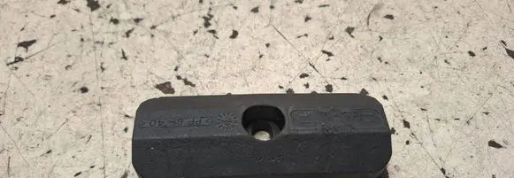 Battery bracket