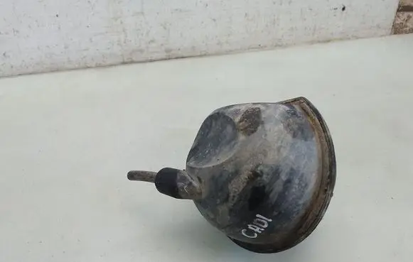 Vacuum air tank