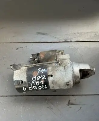 Honda CR-V Starter motor MHG023