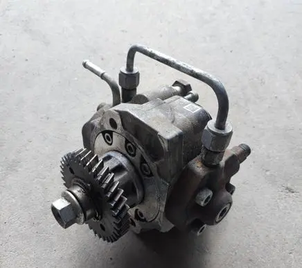 Subaru Forester SH Fuel injection high pressure pump 2940000760 AA010