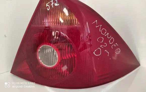 Ford Mondeo Mk III Rear/tail lights 1S7113404A