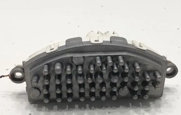 Heater blower motor/fan resistor