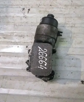 KIA Carens II Oil filter mounting bracket