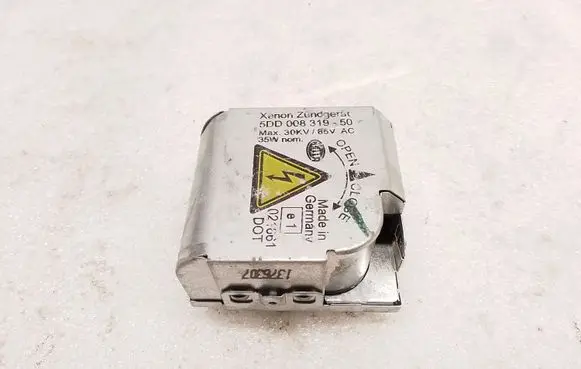 BMW X5 E53 Headlight ballast module Xenon 5DD00831950