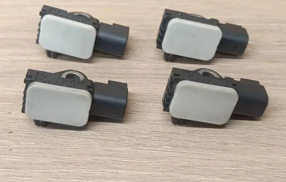 Volvo XC70 Airbag deployment crash/impact sensor 31264395
