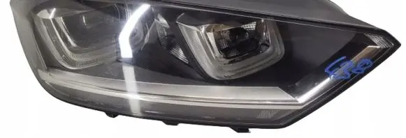 Volkswagen Golf Sportsvan Headlight/headlamp 517941752B