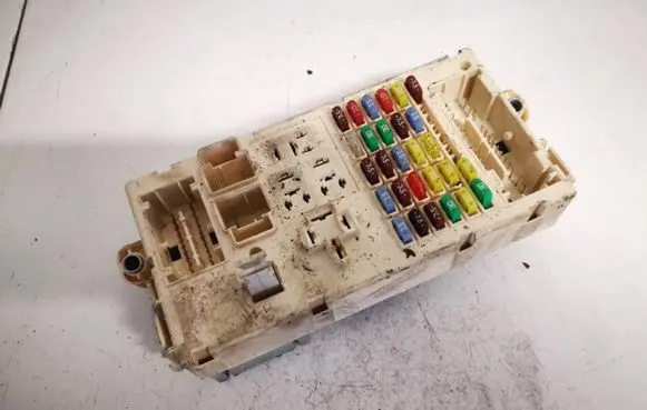 Alfa Romeo 159 Fuse box set 50510079 130407