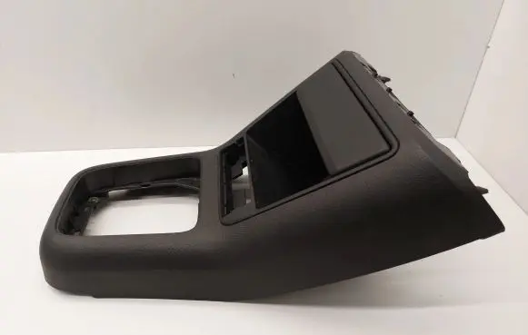 Volkswagen Tiguan Center console 5N1863476A 5M1863487B