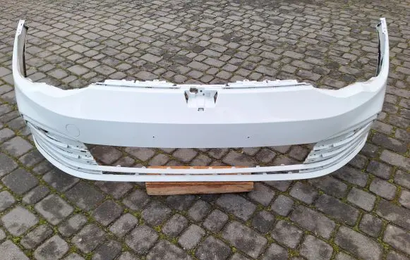 Volkswagen Golf VIII Front bumper