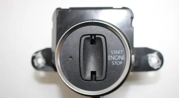 Volkswagen Touareg II Ignition lock 7P6905843