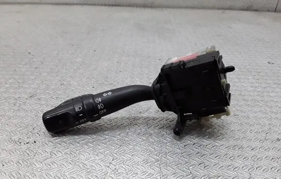 Toyota Avensis Verso Indicator stalk 173650