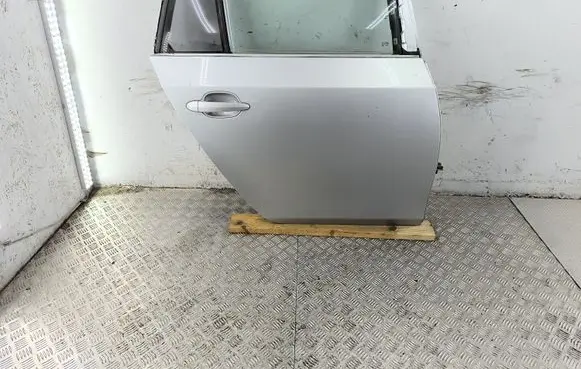 BMW 5 E60 E61 Rear door 41525A2A368