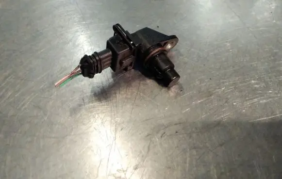 Renault Espace - Grand espace IV Camshaft position sensor 8200038472