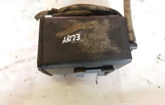 Active carbon filter fuel vapour canister