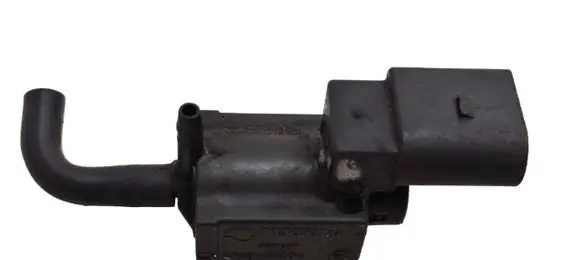 Volkswagen Touran I Turbo solenoid valve 037906283C 04T223 72288000