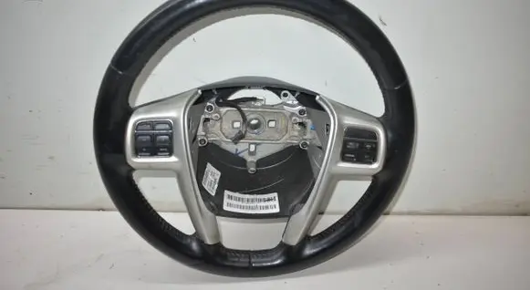 Chrysler Town & Country V Steering wheel P5SE44DX9AB