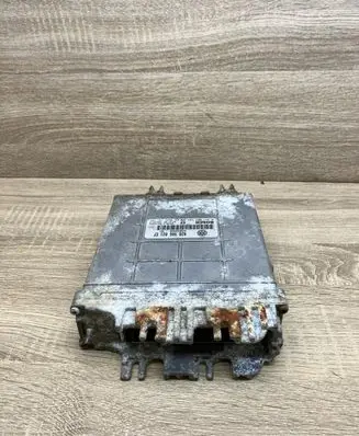 Seat Toledo I (1L) Engine control unit/module 028906021EF 0281001582