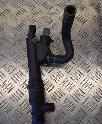 Volkswagen Golf Plus Engine coolant pipe/hose 038121132D 1K0121096H 1K0122101EM