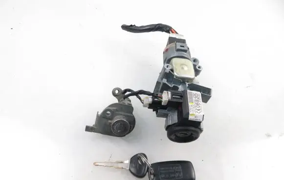 Mazda 2 Ignition lock VP2ALF15607AC GJ6A6693BA