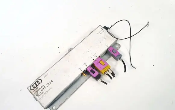 Audi A4 S4 B6 8E 8H Antenna control unit 8e9035225b