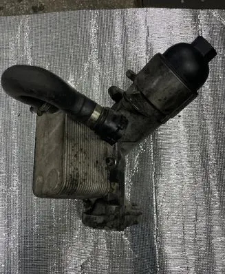 BMW 7 E65 E66 Oil filter mounting bracket 7788453