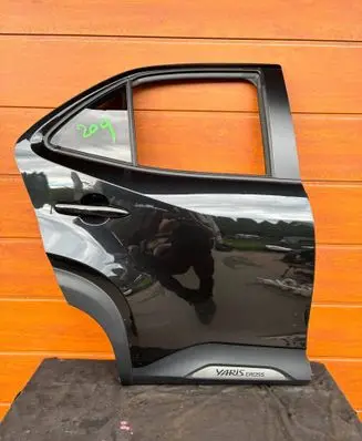 Toyota Yaris Cross Rear door