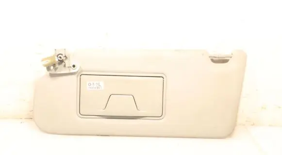 Sun visor clip/hook/bracket