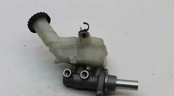 Mitsubishi ASX Master brake cylinder