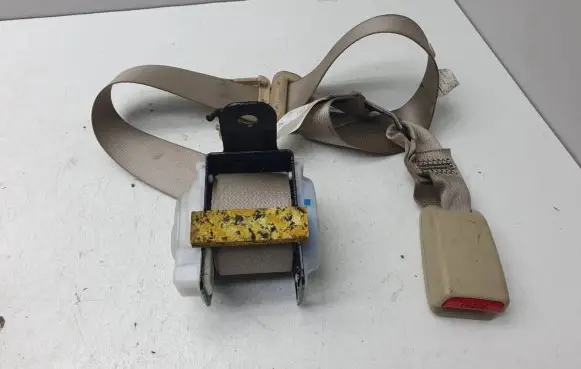 Lexus IS 220D-250-350 Front seatbelt