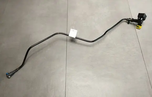 Volkswagen Amarok II Fuel line pipe MB3G9J332KF KPC1D0001