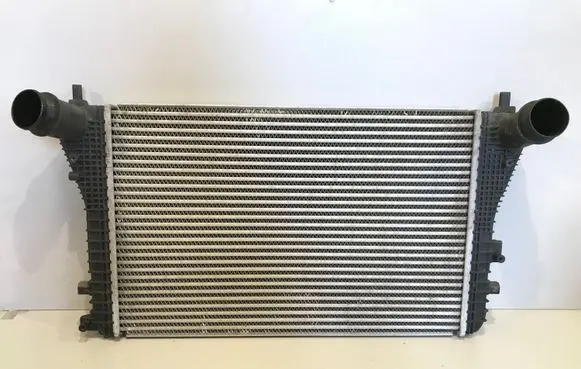 Volkswagen Tiguan Intercooler radiator 3C0145805AM