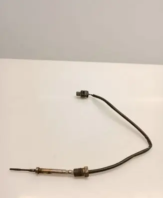 BMW 5 F10 F11 Exhaust gas temperature sensor 8589814