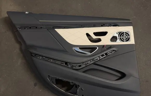 Mercedes-Benz S W222 Coupe rear side trim panel 