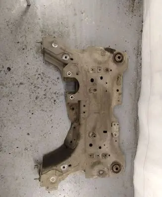 Renault Laguna III Front subframe