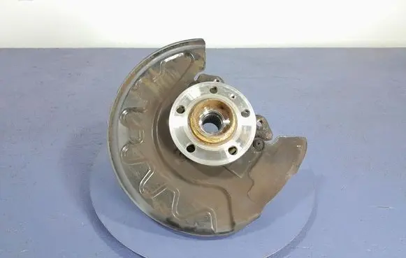 Skoda Rapid (NH) Front wheel hub spindle knuckle