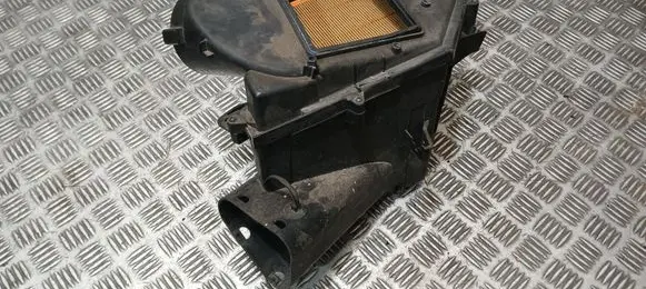 Volvo XC90 Air filter box 30636845