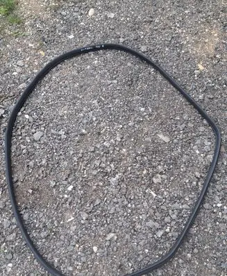 Rubber seal rear door