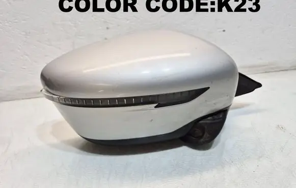 Nissan Rogue Front door electric wing mirror 034237