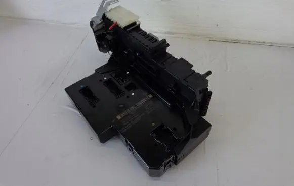 Mercedes-Benz E W212 SAM control unit A2129001606