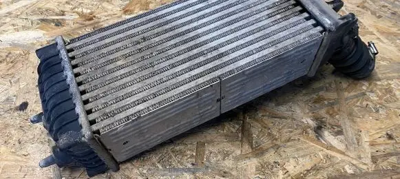 Peugeot Partner Intercooler radiator 9645965180