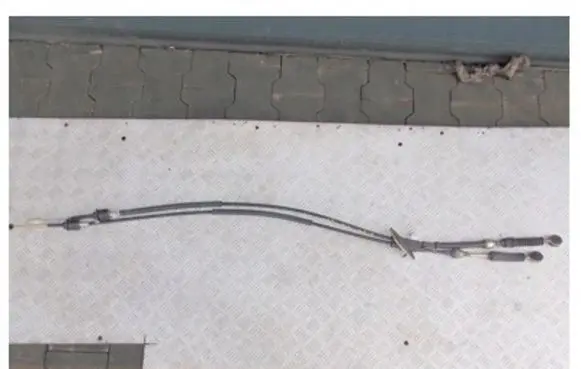 Volvo S80 Gear shift cable linkage 