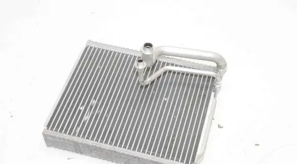 Mercedes-Benz EQA Air conditioning (A/C) radiator (interior) 