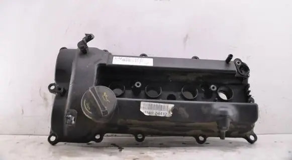 Hyundai i20 (PB PBT) Rocker cam cover HA140304412