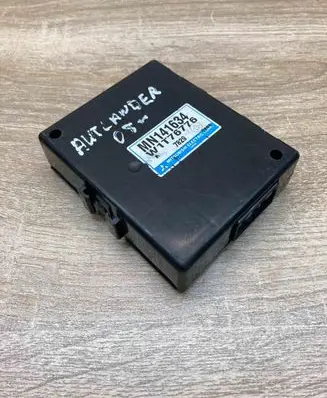 Mitsubishi Outlander Comfort/convenience module MN141634