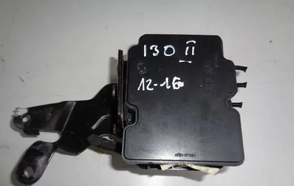 Hyundai i30 ABS Pump A6589-30600 61589-45200