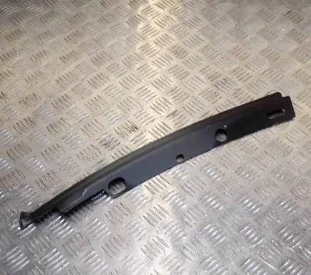 BMW 6 E63 E64 Fender mounting bracket 7070467