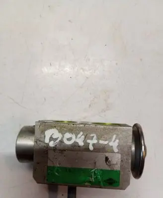 Volvo S80 Air conditioning (A/C) expansion valve 7023949