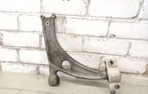 Volkswagen PASSAT B6 Front lower control arm/wishbone 3C0407153B