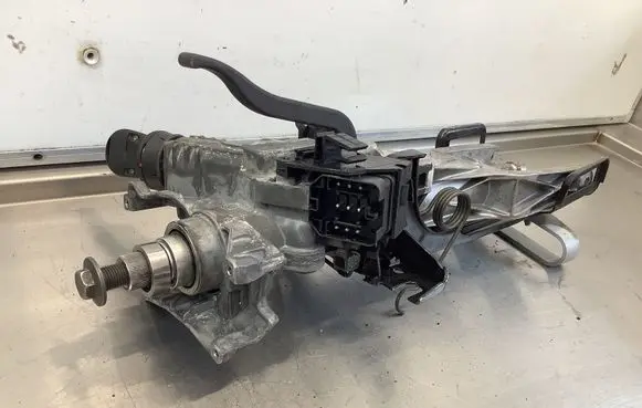 BMW 7 E38 Steering wheel axle 1095809 1095824 210799