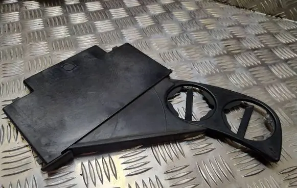 Volkswagen PASSAT B5 Cup holder 3B1858569 3B1858601